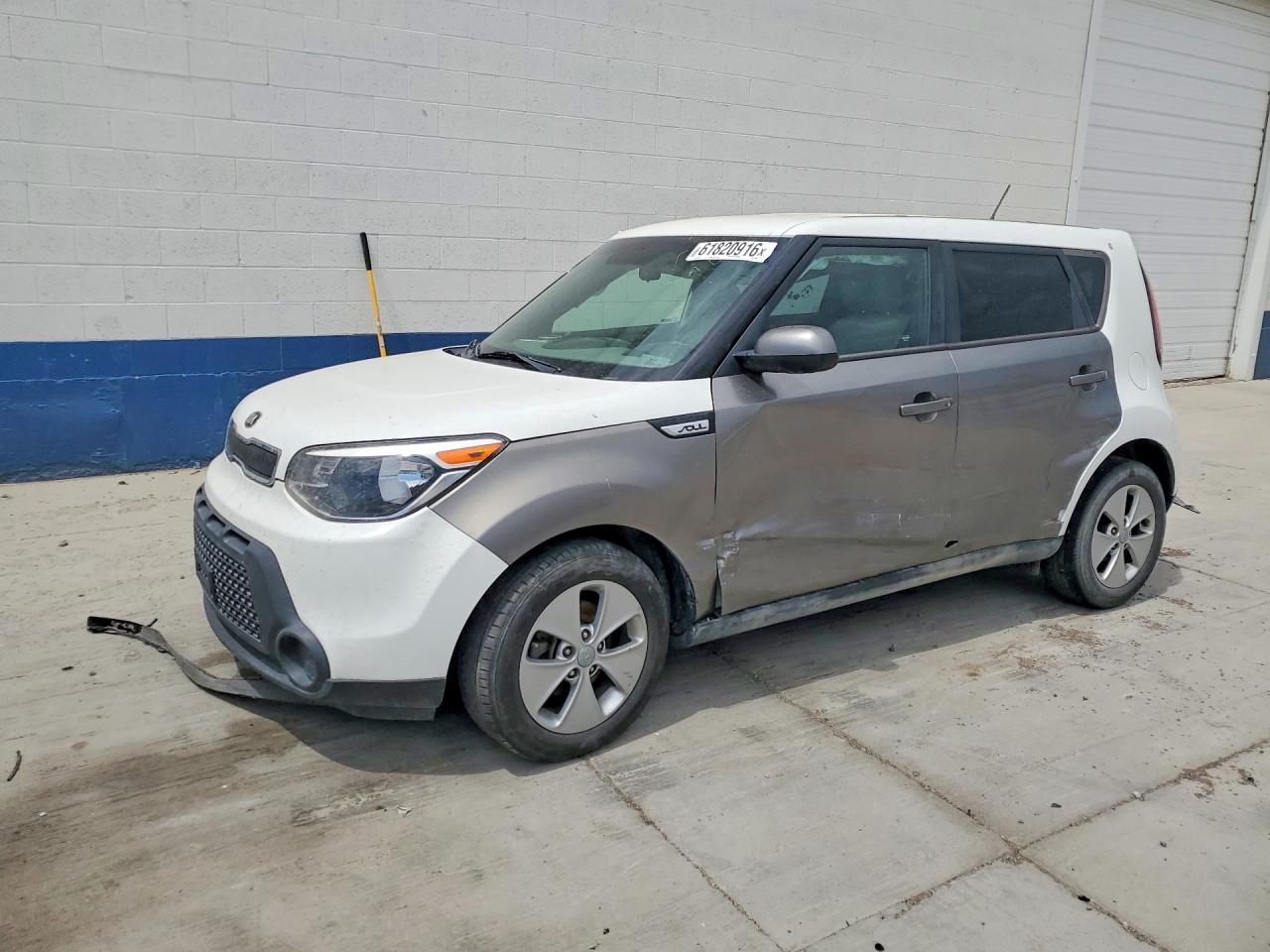 2016 Kia Soul, VIN KNDJN2A25G7389091 — Side