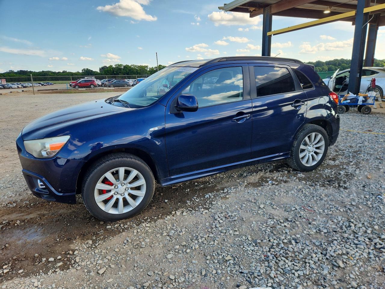 2011 Mitsubishi Outlander SE, VIN JA4AR4AU8BZ020881 — Normal wear