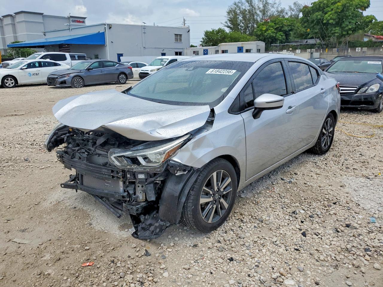 2021 Nissan Versa SV, VIN 3N1CN8EV8ML872925 — Front end