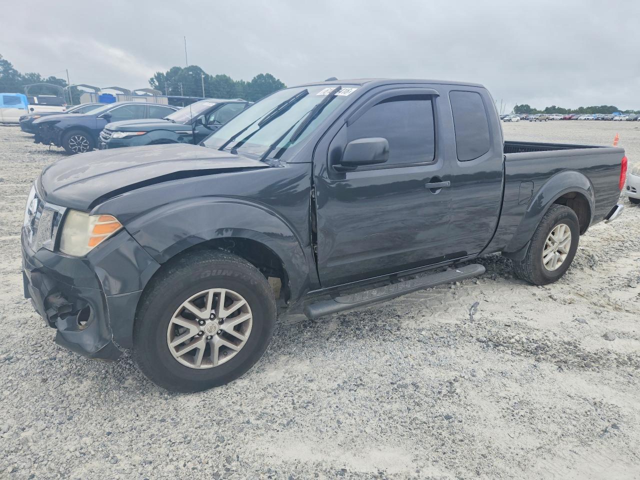 2015 Nissan Frontier Desert Runner, VIN 1N6AD0CU3FN764442 — Front end