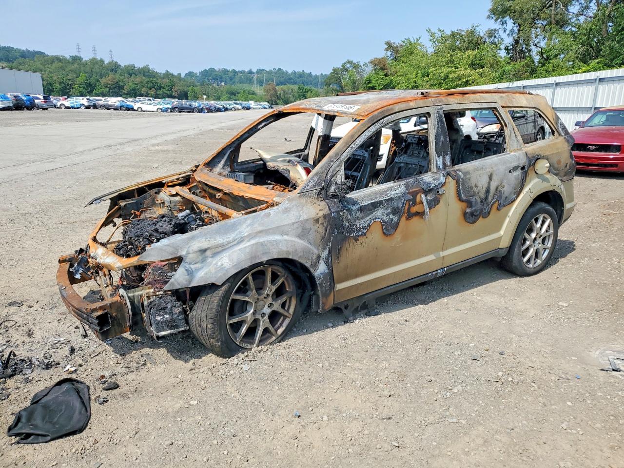 2011 Dodge Journey Crew, VIN 3D4PG3FG7BT569565 — Burn