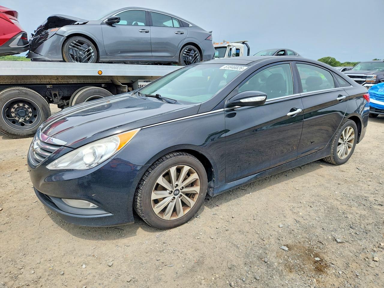 2014 Hyundai Sonata Limited, VIN 5NPEC4AC7EH905357 — Undercarriage