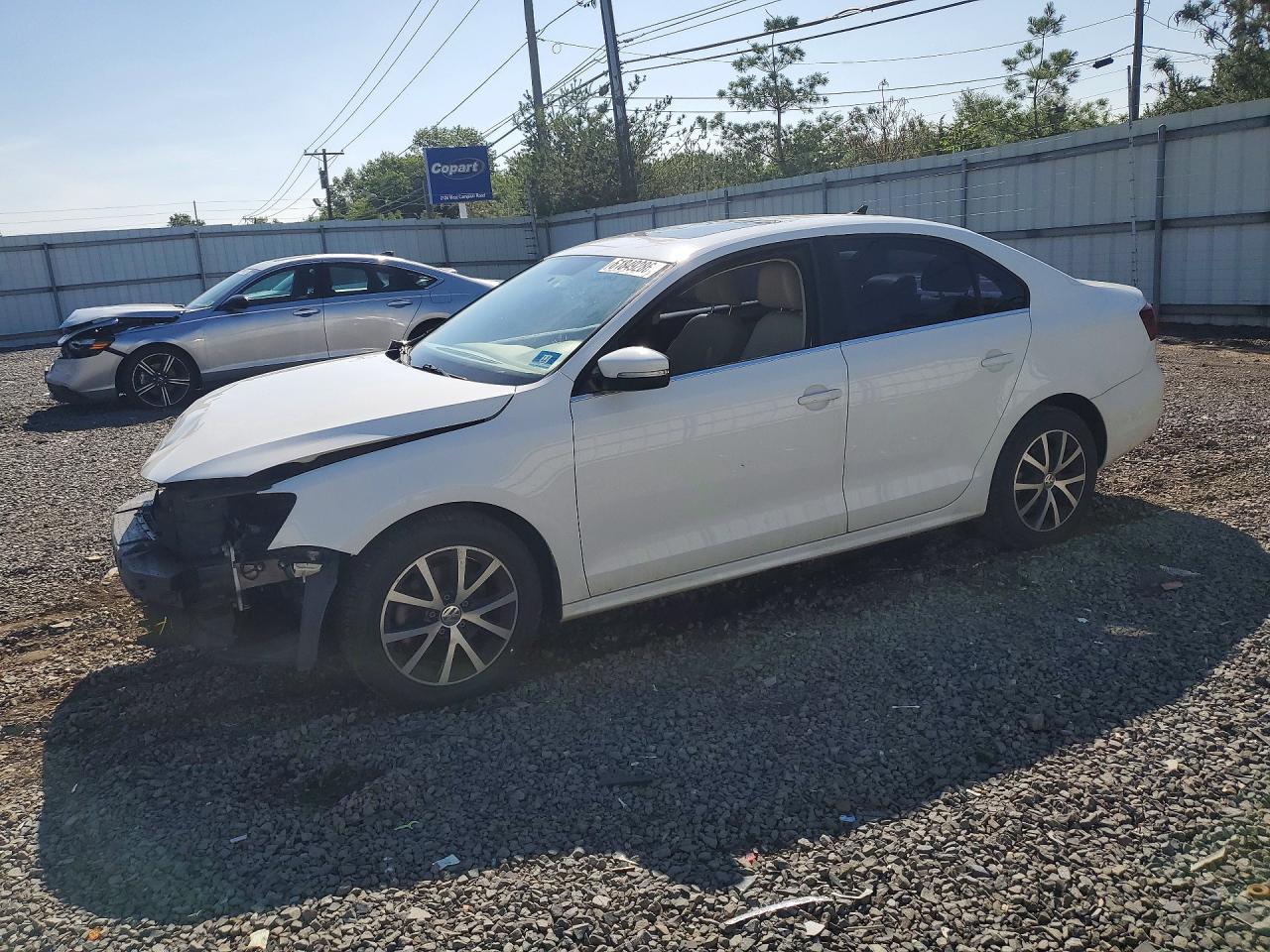 2017 Volkswagen Jetta SE, VIN 3VWDB7AJ5HM252022 — Front end