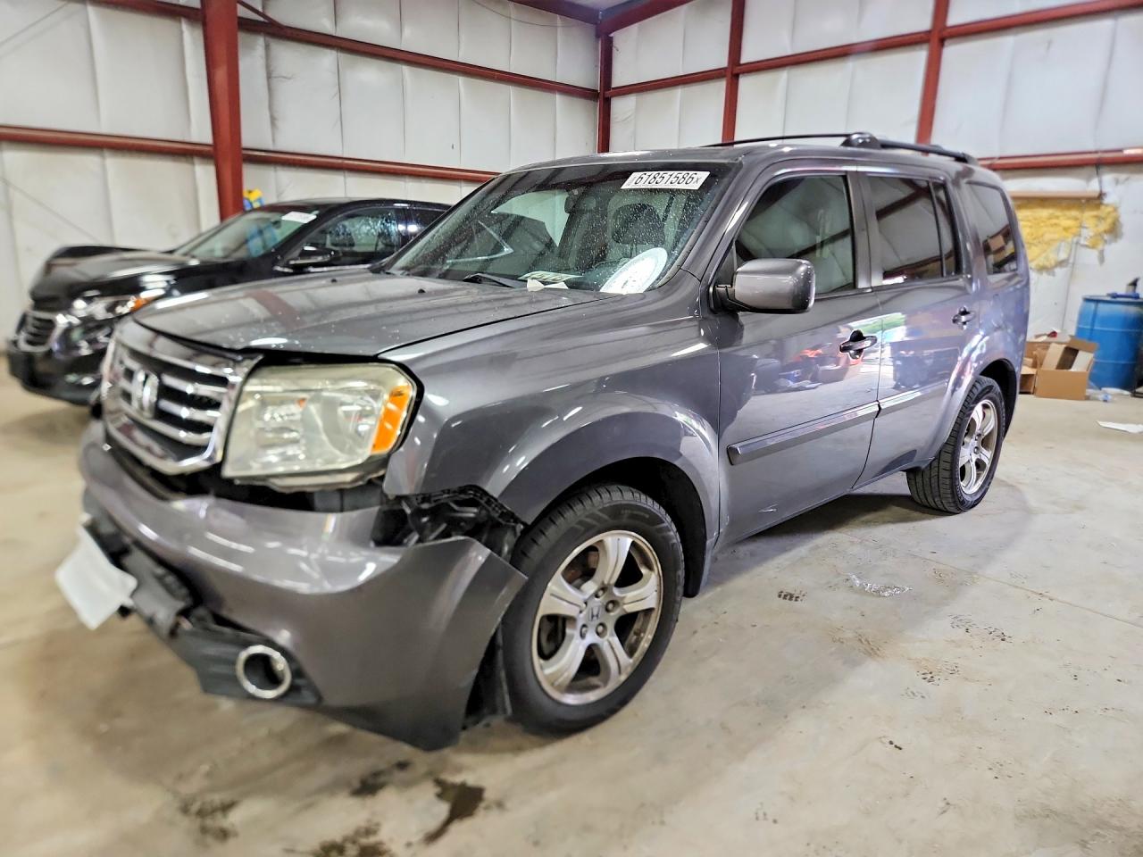 2015 Honda Pilot EX-L, VIN 5FNYF4H67FB027711 — Перед