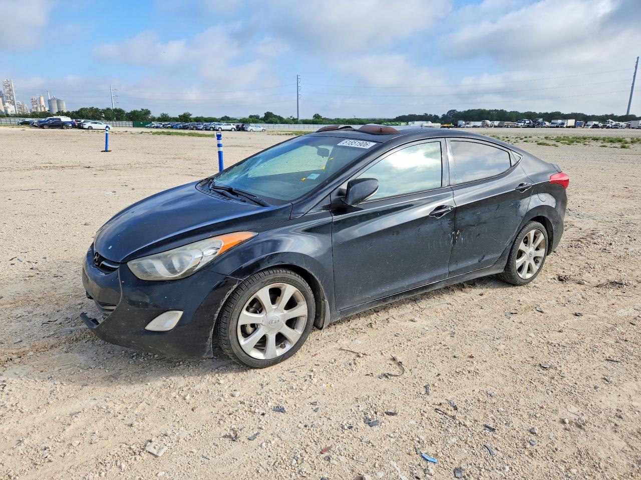 2013 Hyundai Elantra Limited, VIN 5NPDH4AE4DH242553 — Front end