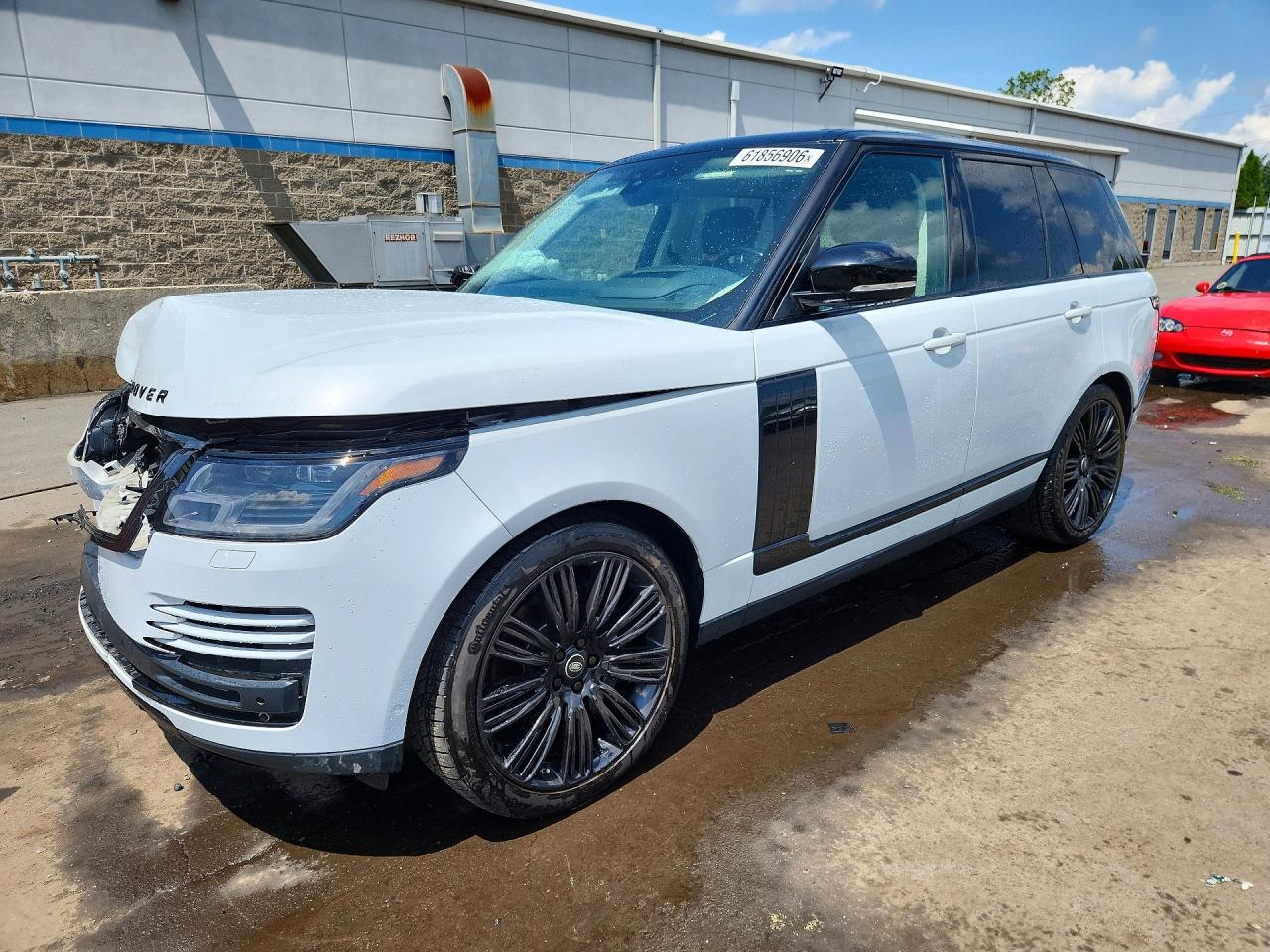 2019 Land Rover Range Rover HSE, VIN SALGS2SV0KA567117 — Front end