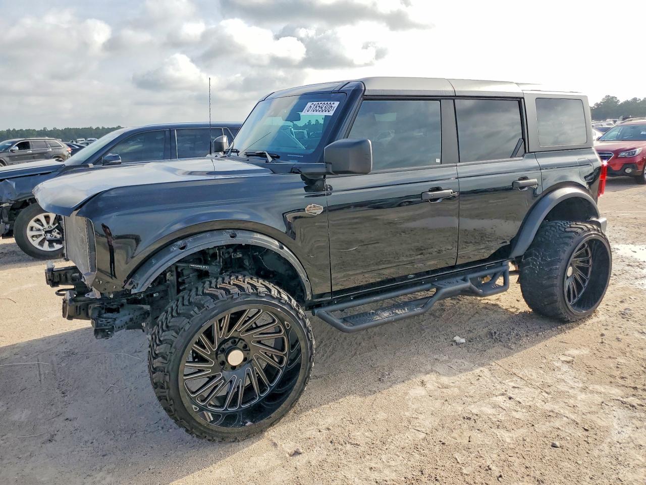 2025 Ford Bronco Big Bend, VIN 1FMDE7BH5SLA67950 — Front end