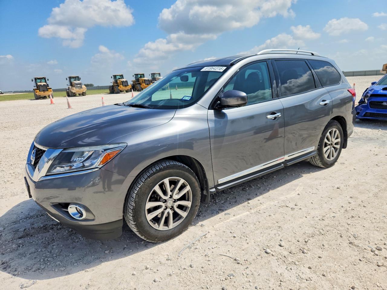 2015 Nissan Pathfinder S, VIN 5N1AR2MN5FC686292 — Undercarriage
