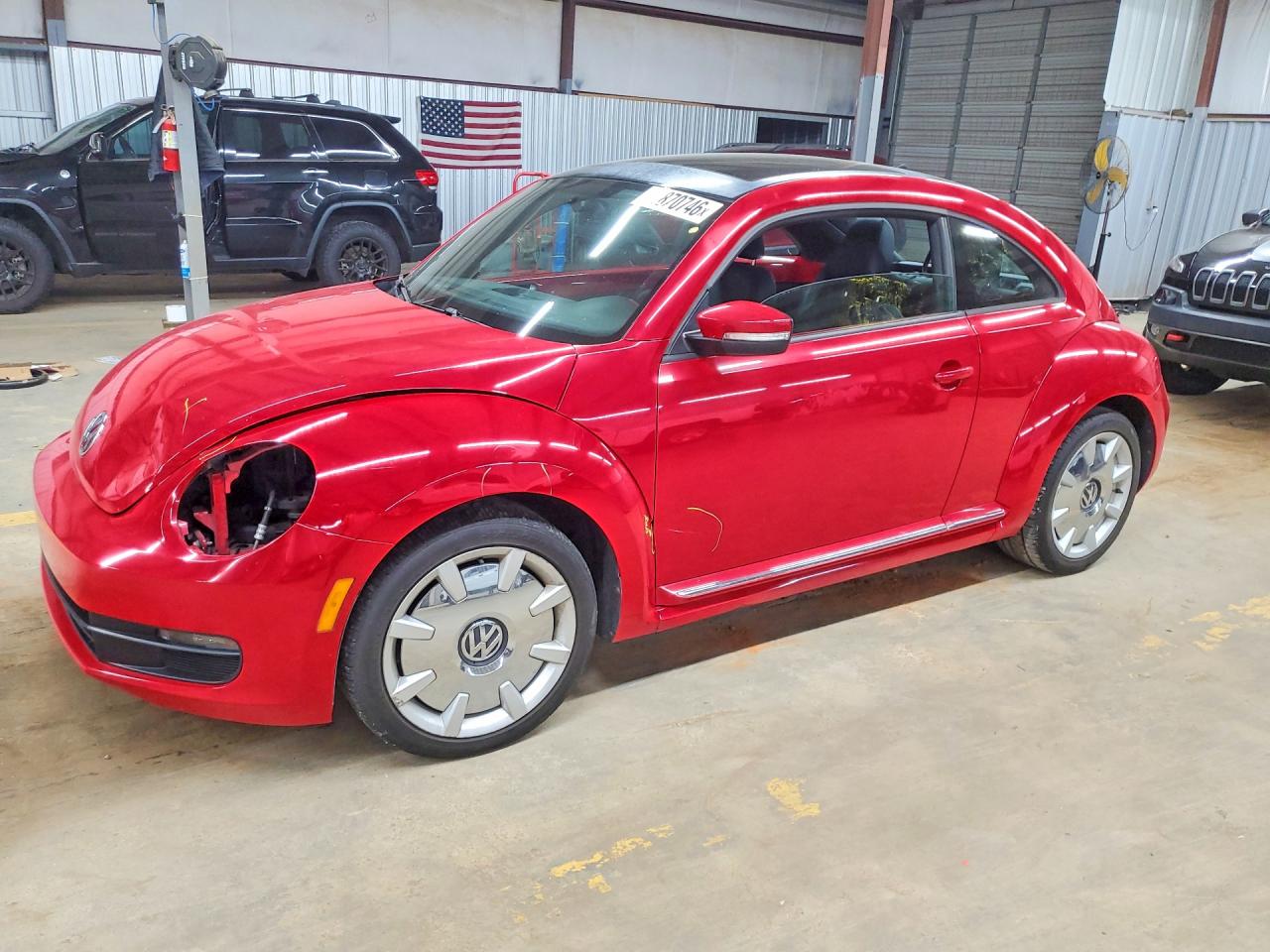 2013 Volkswagen Beetle 2.5L, VIN 3VWJP7AT9DM620623 — Front end