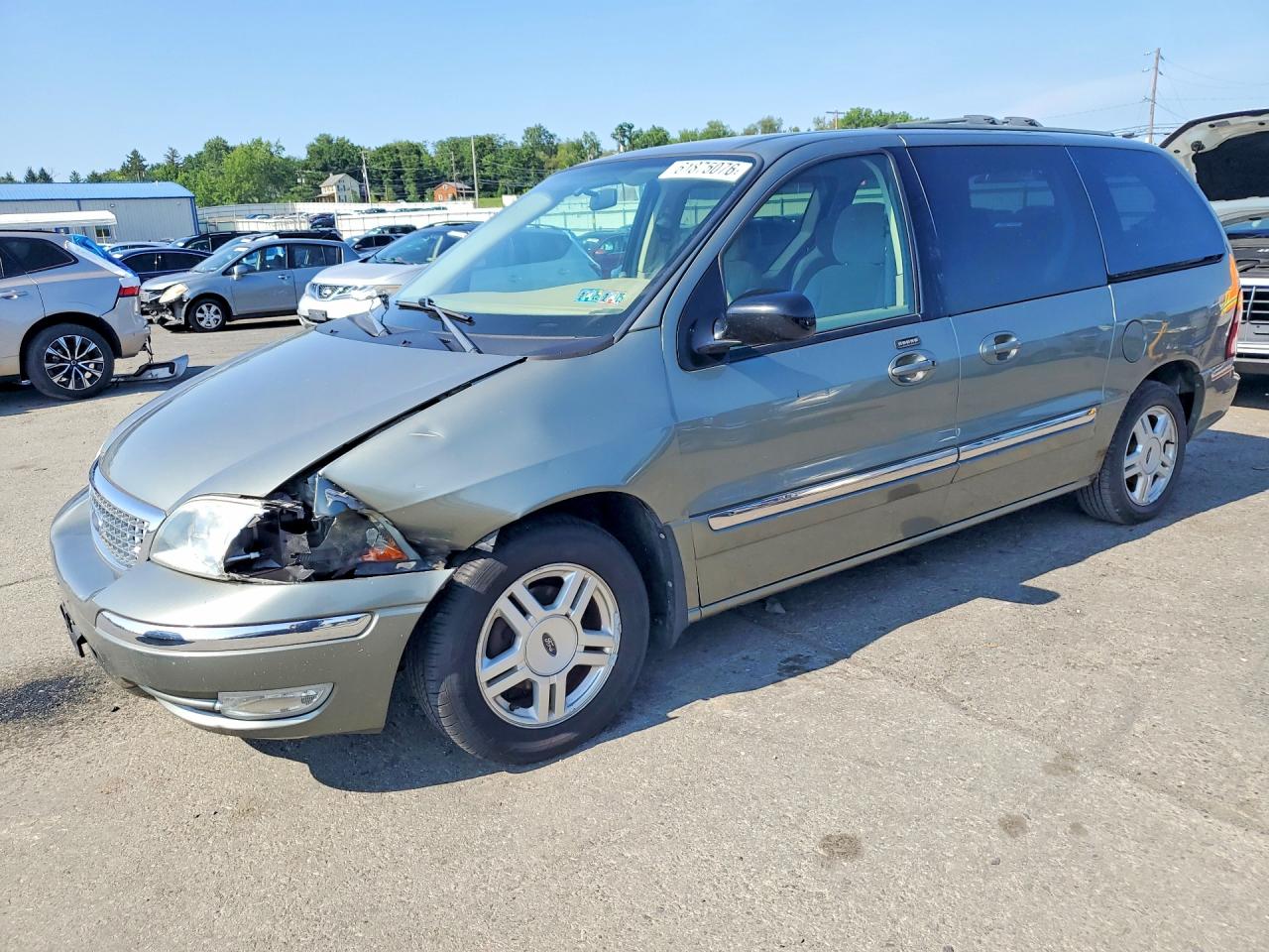 2003 Ford Windstar SE, VIN 2FMZA52493BB97301 — Front end