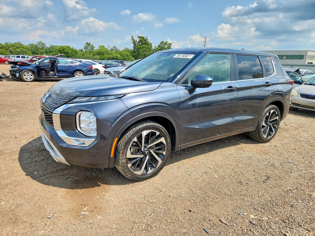 2024 Mitsubishi Outlander SE, VIN JA4J3VA85RZ068598 — Пожар в салоне