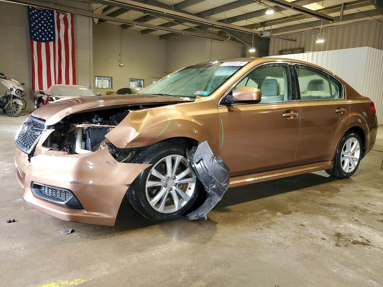 2013 Subaru Legacy Premium, VIN 4S3BMBC69D3035021 — Перед