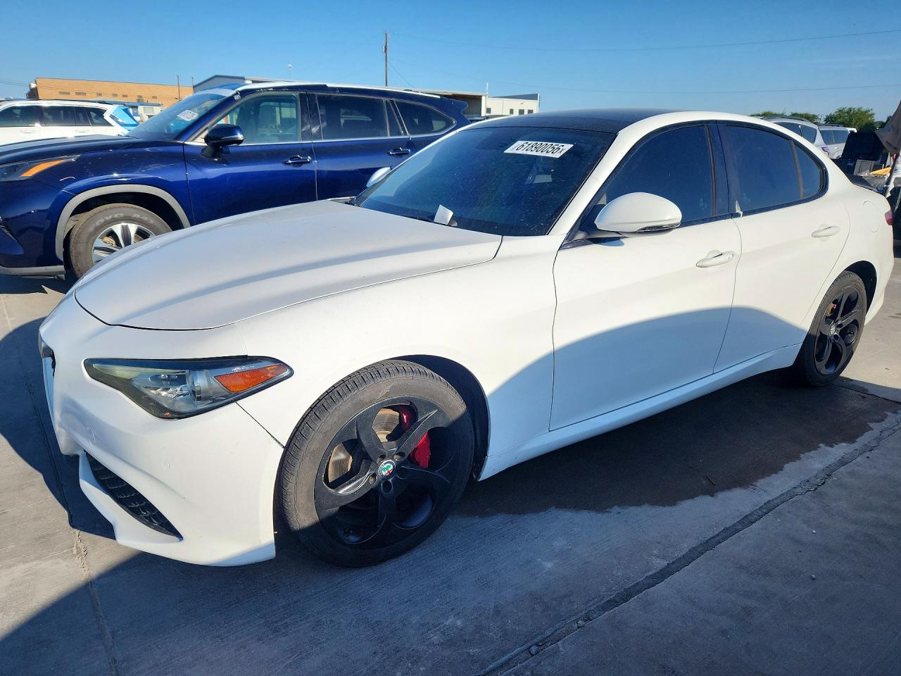 2017 Alfa Romeo Giulia Ti, VIN ZARFAEEN9H7555238 — Мелкие вмятины и царапины