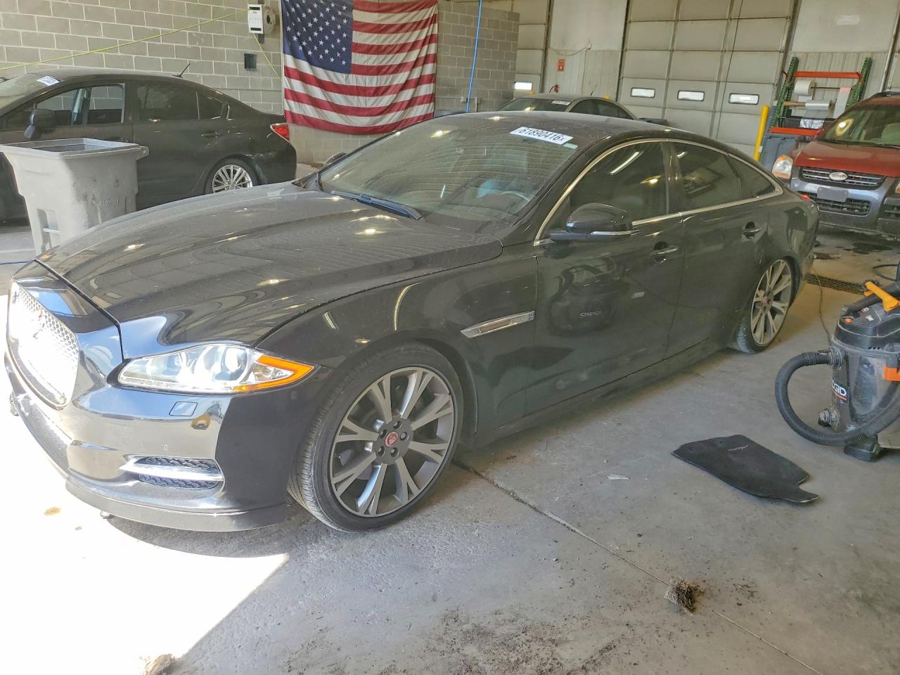 2015 Jaguar XJ, VIN SAJWA1CZXF8V86757 — Minor dents and scratches