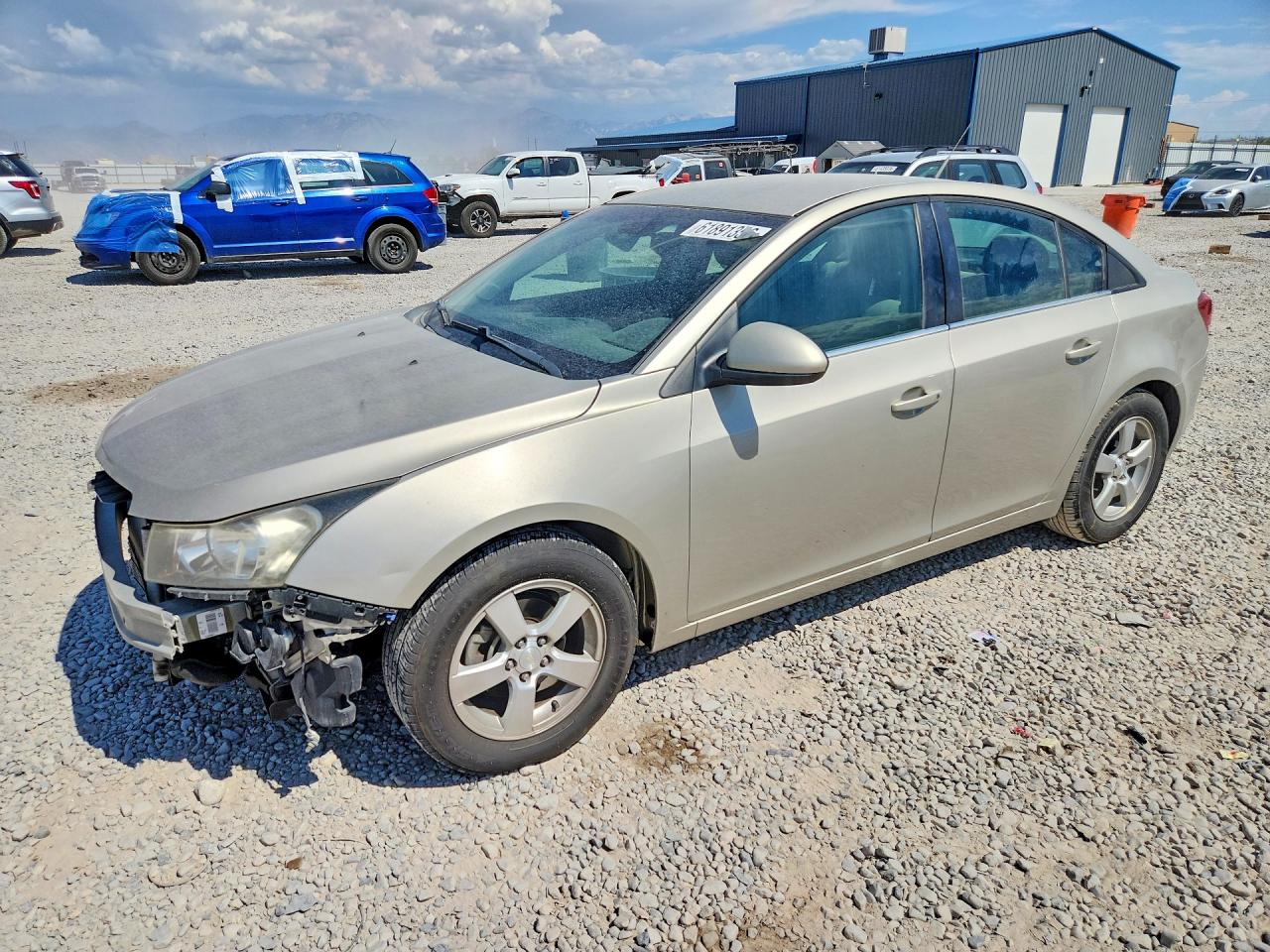 2014 Chevrolet Cruze 1LT, VIN 1G1PC5SB7E7239862 — Front end