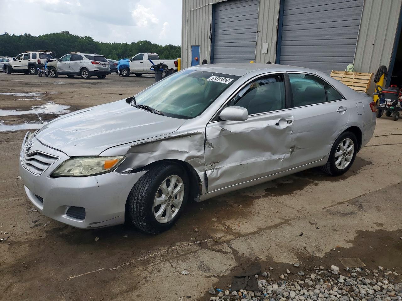 2011 Toyota Camry XLE, VIN 4T4BF3EK9BR099689 — Front end