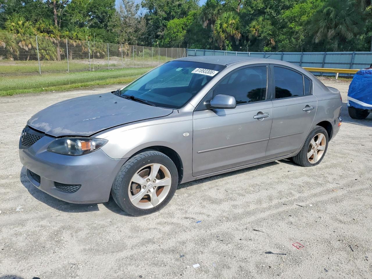 2006 Mazda 3 i Touring, VIN JM1BK32G761467398 — Мелкие вмятины и царапины