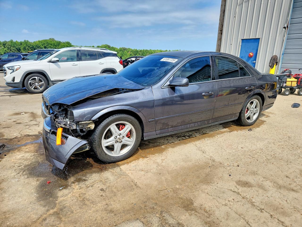 2002 Lincoln LS w/Base Pkg, VIN 1LNHM87A12Y607514 — Перед