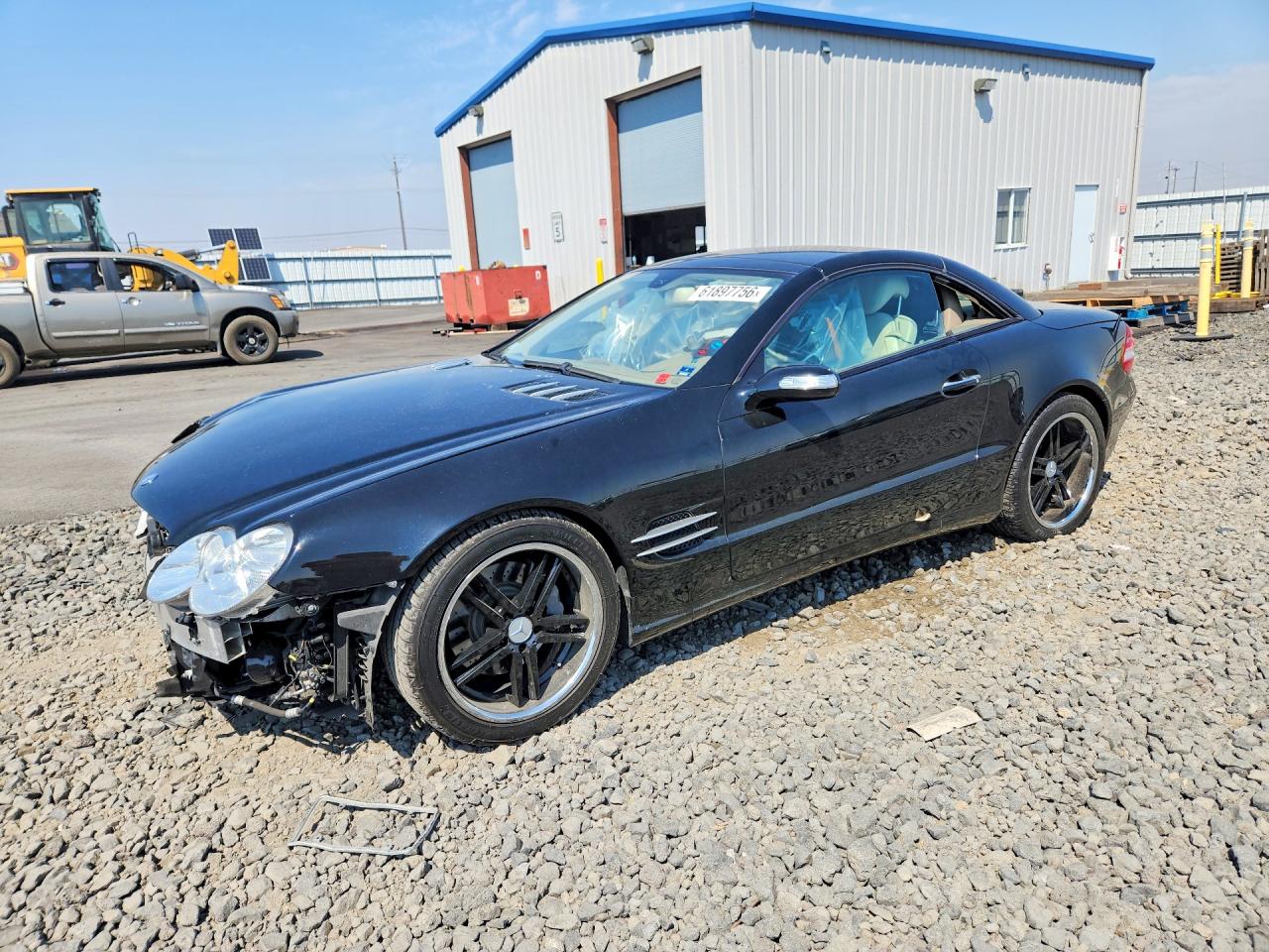 2007 Mercedes-Benz SL 550, VIN WDBSK71F37F131864 — Front end