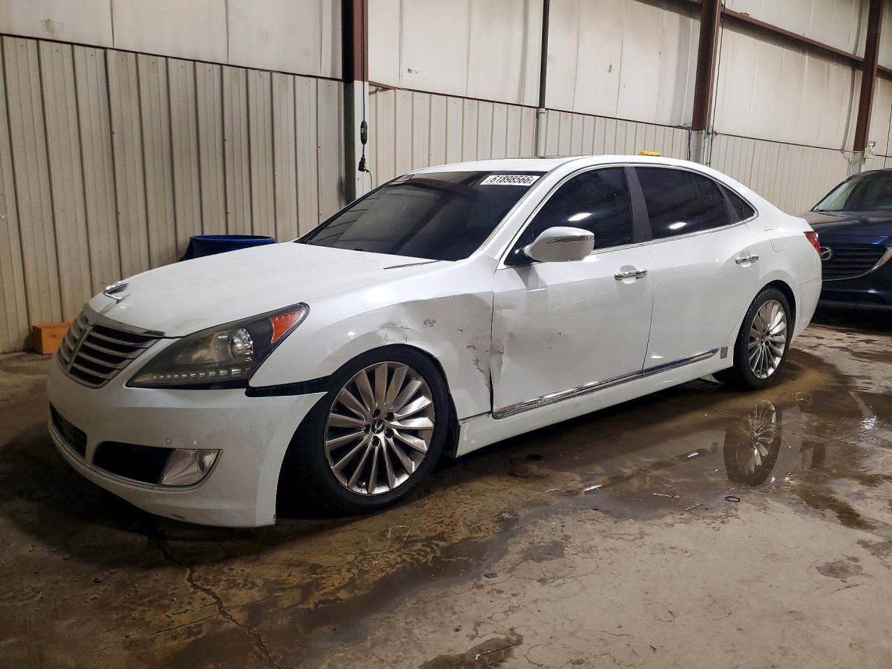 2014 Hyundai Equus Signature, VIN KMHGH4JH3EU078481 — Side