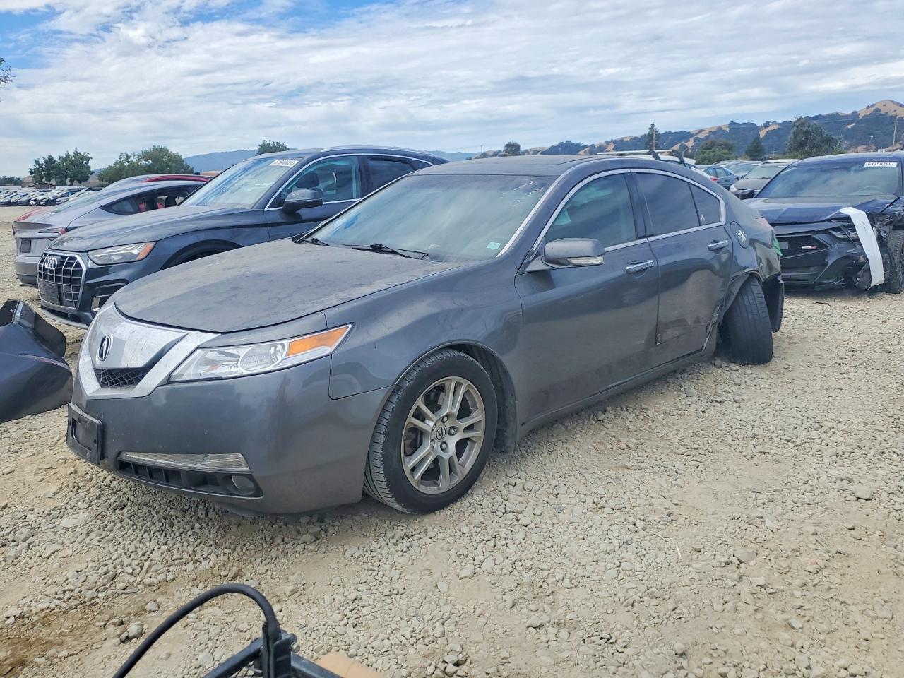 2010 Acura TL Technology, VIN 19UUA8F59AA008577 — Side