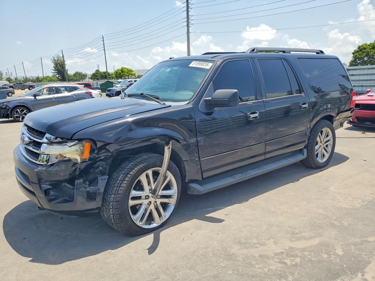 2016 Ford Expedition Max XLT, VIN 1FMJK1JT3GEF27911 — Front end