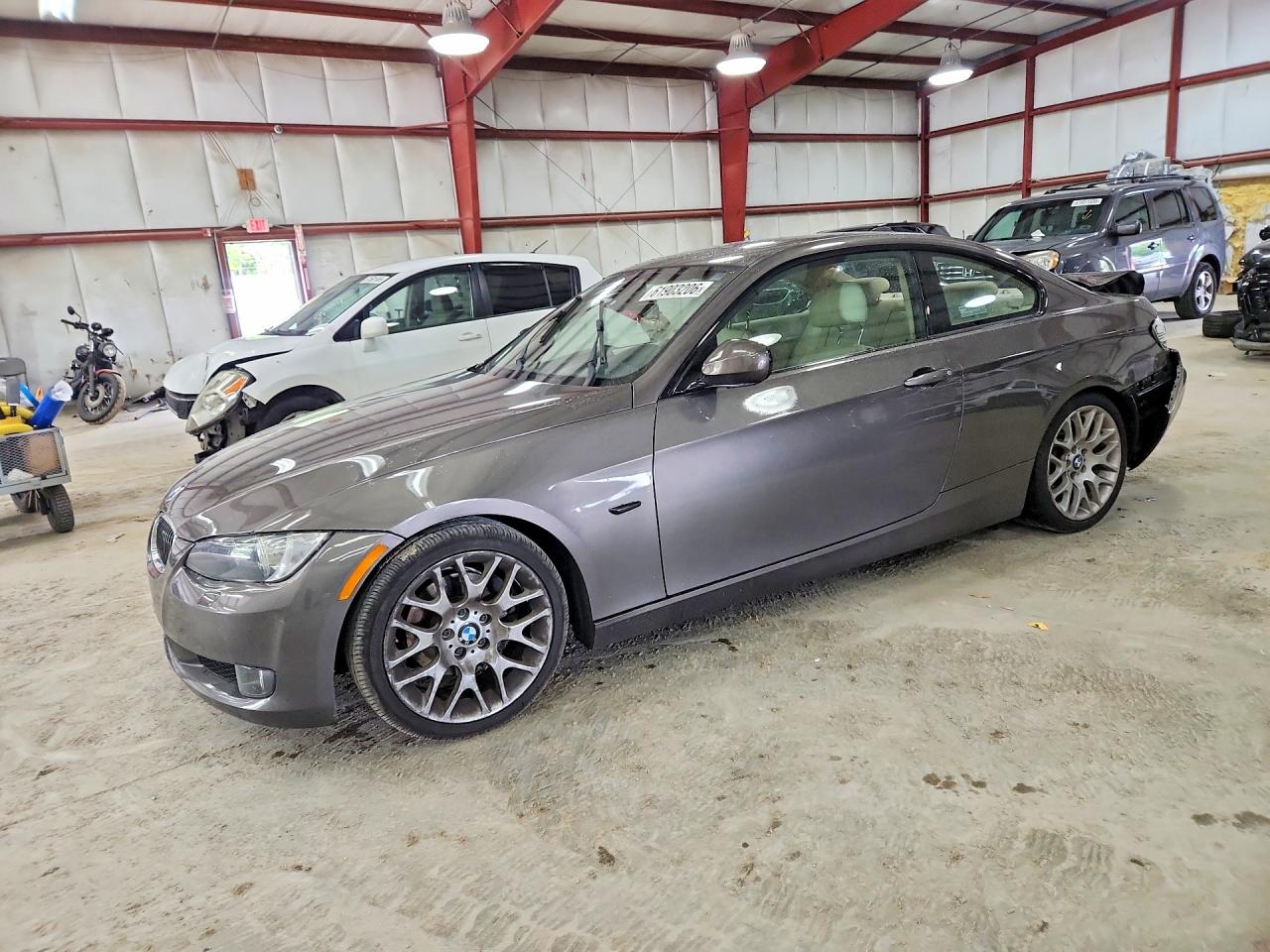 2010 BMW 3 Series 328i, VIN WBAWB3C59AP139482 — Rear end