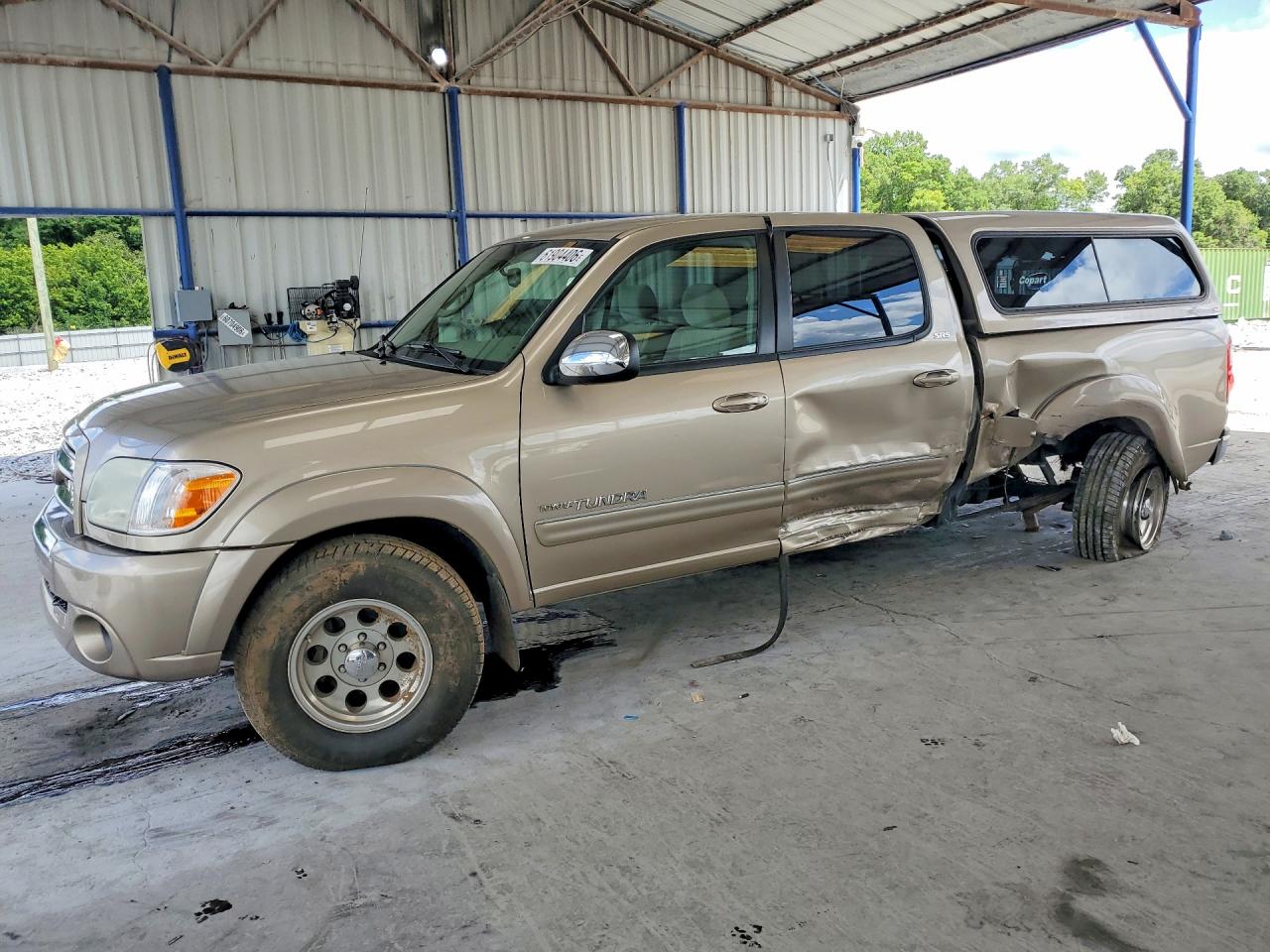 2005 Toyota Tundra SR5, VIN 5TBET34165S486053 — Днище