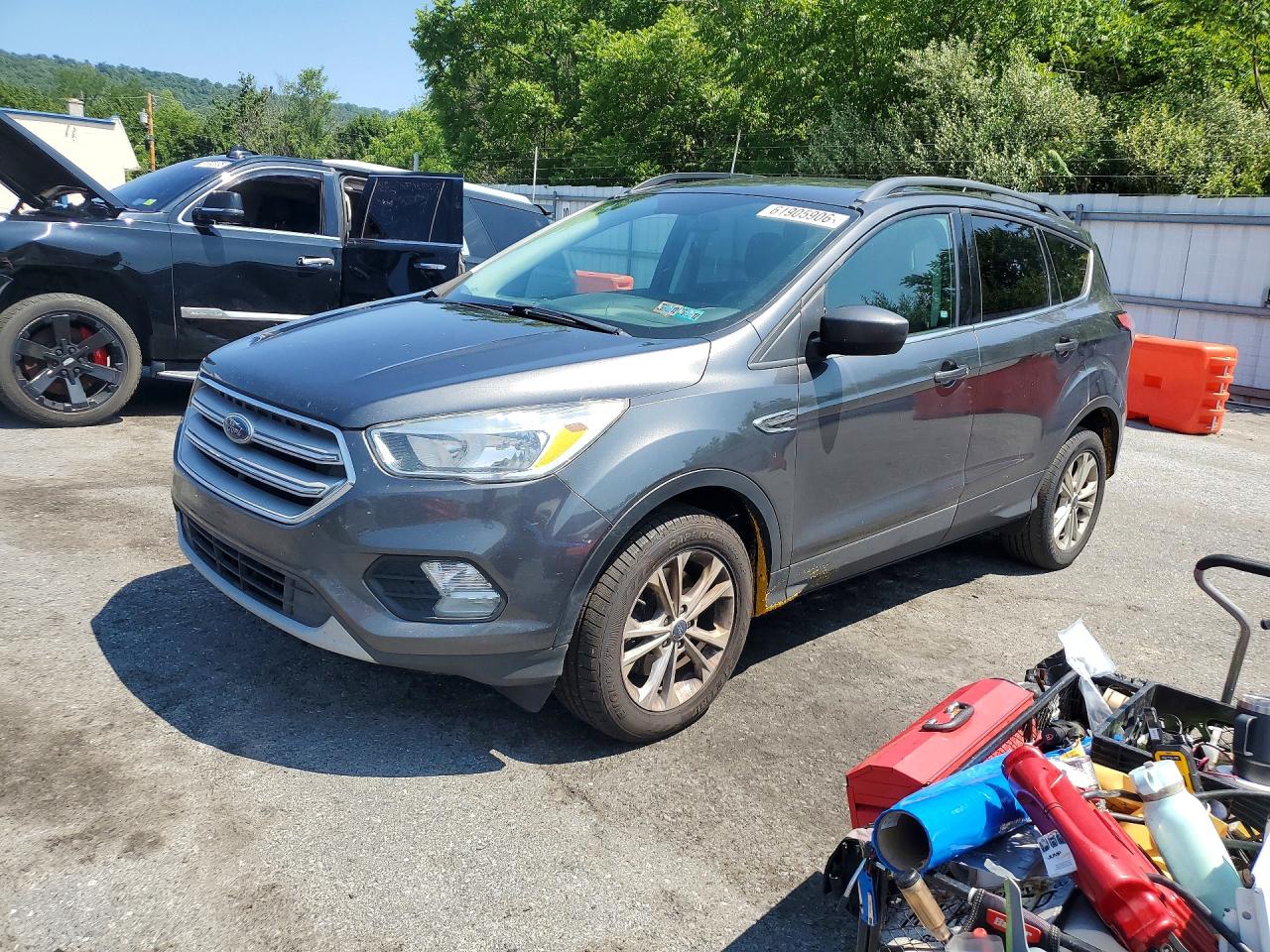 2018 Ford Escape SE, VIN 1FMCU9GD4JUC54024 — Minor dents and scratches