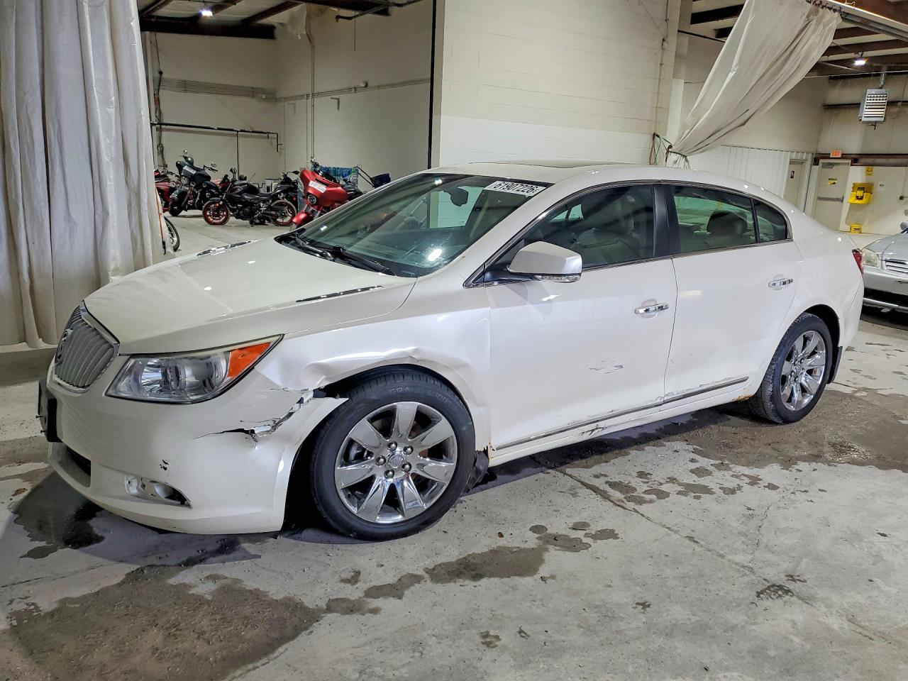 2012 Buick LaCrosse Premium 1, VIN 1G4GD5E38CF347009 — Front end