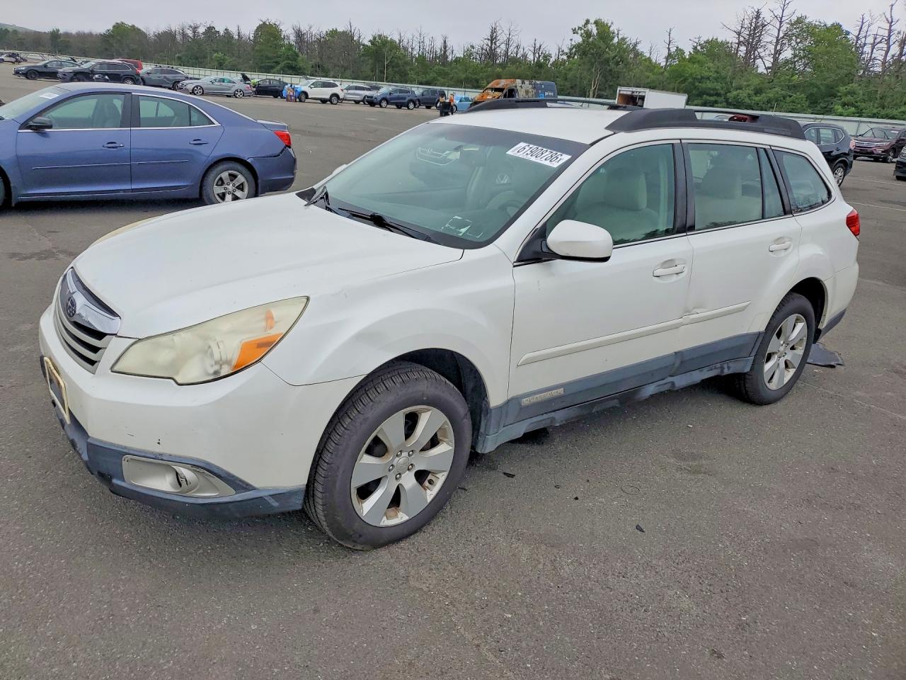 2012 Subaru Outback 2.5i, VIN 4S4BRBAC1C3203528 — Side