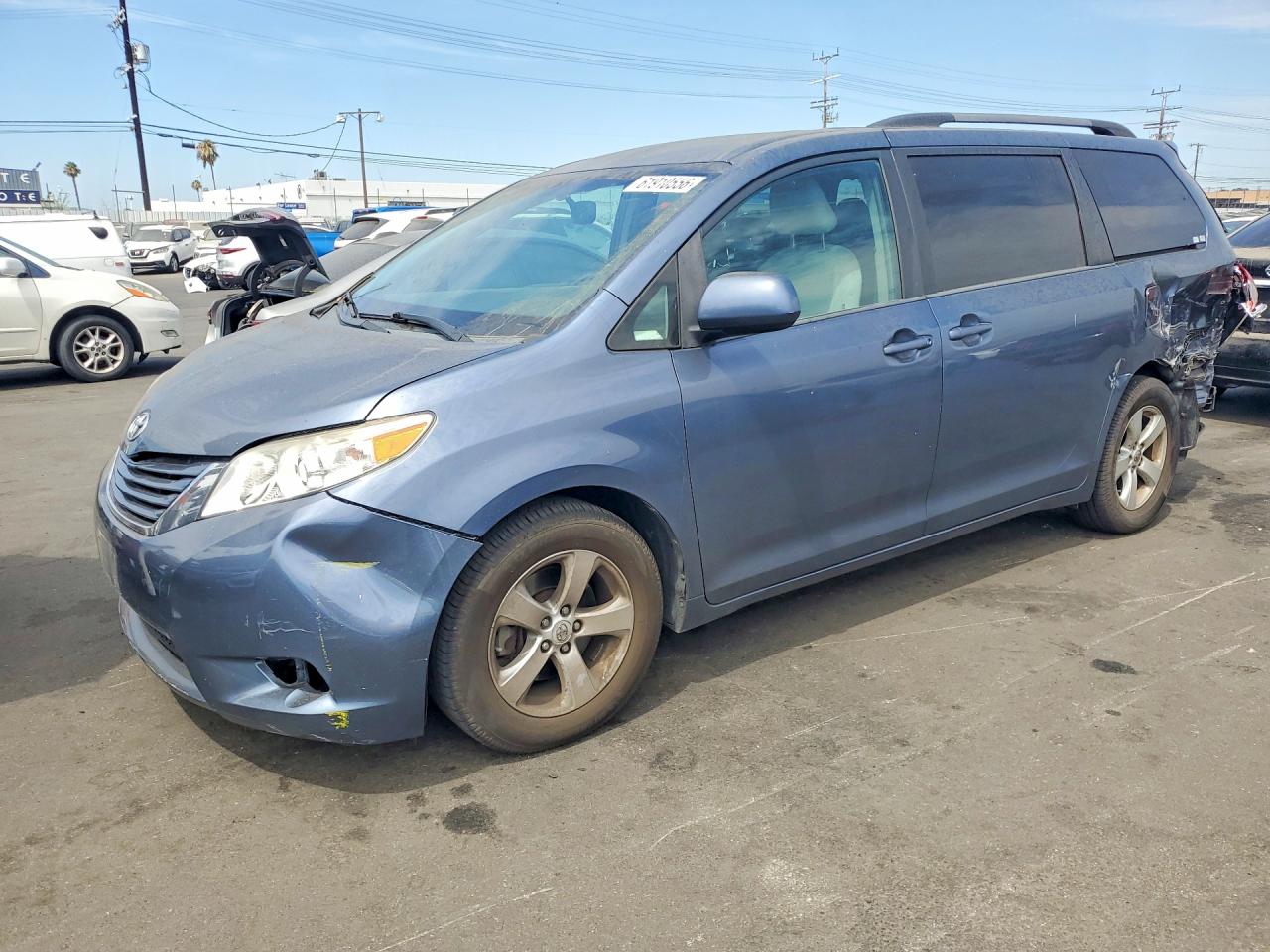 2015 Toyota Sienna LE, VIN 5TDKK3DCXFS619753 — Rear end