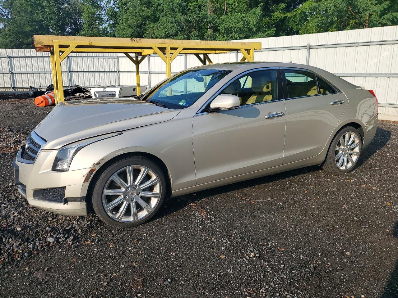 2014 Cadillac ATS Luxury RWD, VIN 1G6AB5SA0E0159029 — Front end