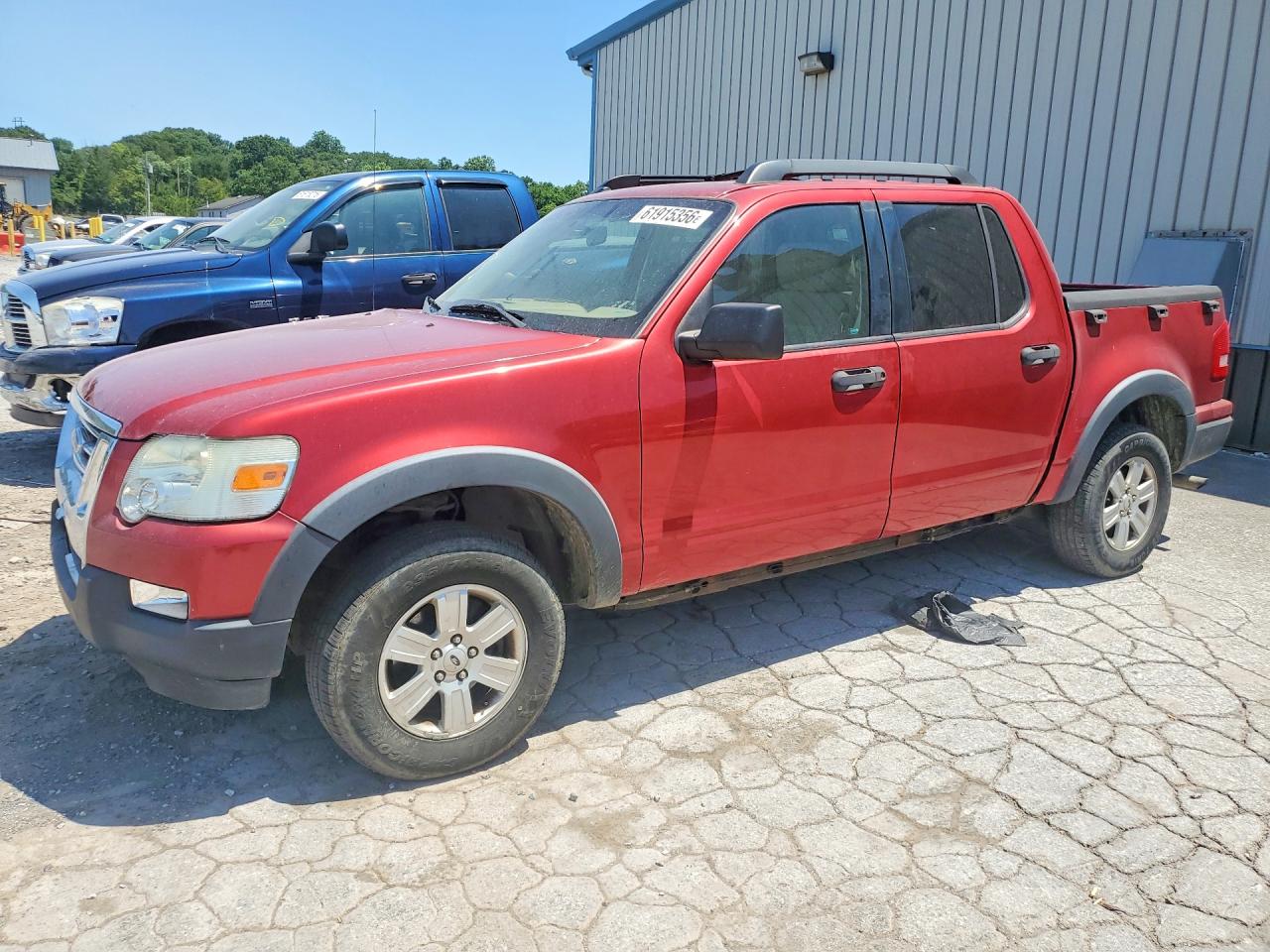 2008 Ford Explorer Sport Trac XLT, VIN 1FMEU31E58UA44498 — Front end