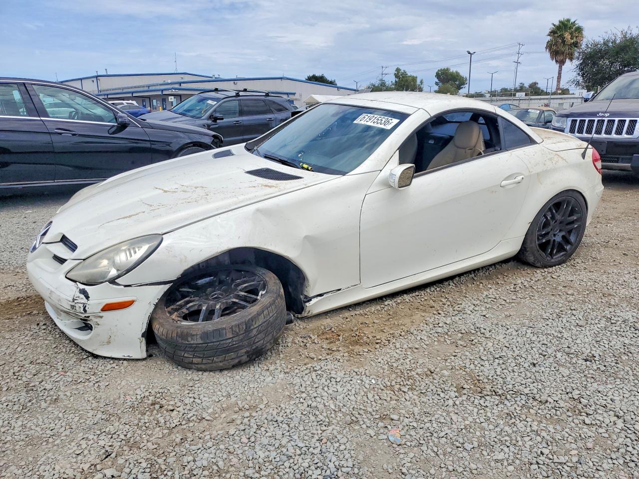 2008 Mercedes-Benz SLK 280, VIN WDBWK54F68F189454 — Front end