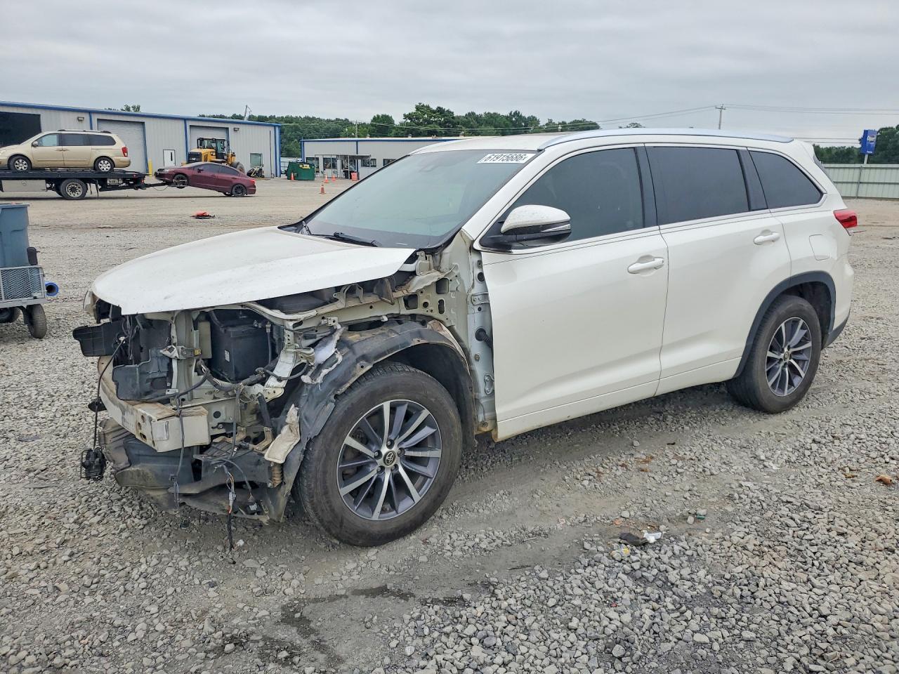 2017 Toyota Highlander XLE, VIN 5TDKZRFHXHS517573 — All over