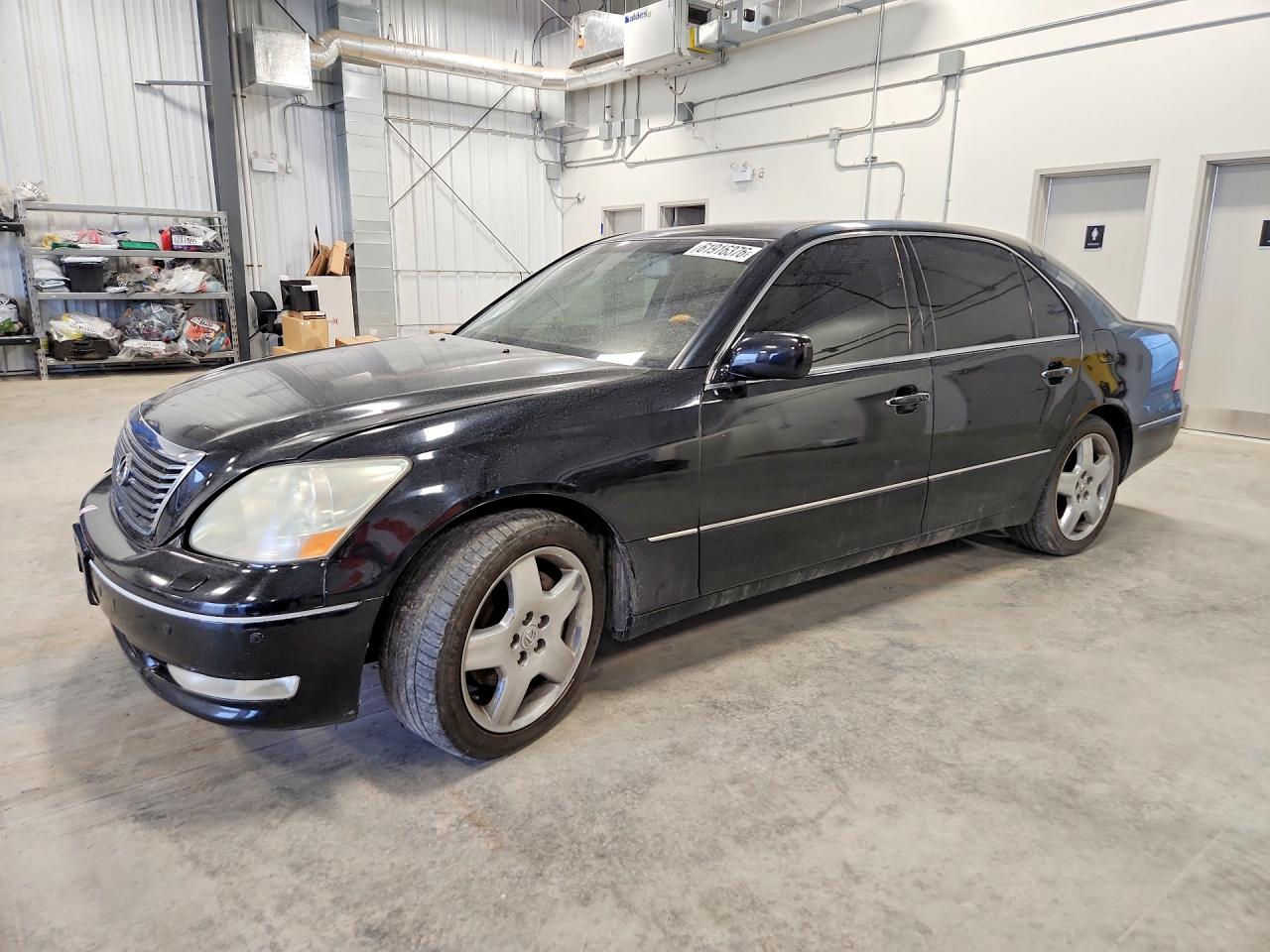 2004 Lexus LS 430, VIN JTHBN36F740127646 — Front end