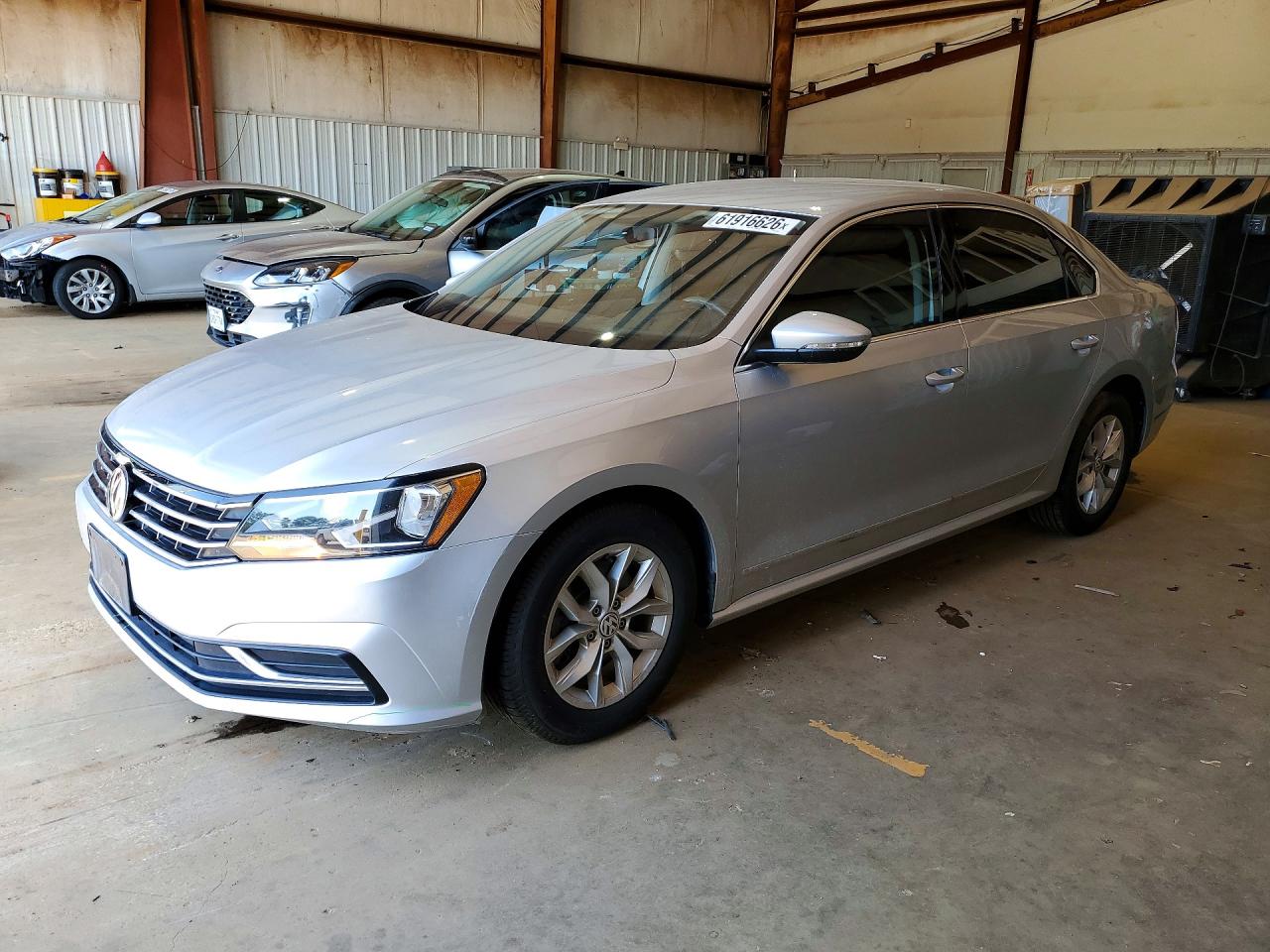 2017 Volkswagen Passat S, VIN 1VWAT7A30HC029504 — Side