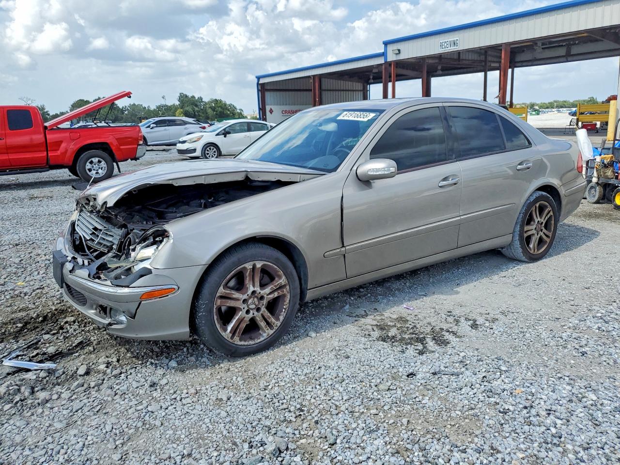 2006 Mercedes-Benz E 350, VIN WDBUF87J26X204052 — Front end