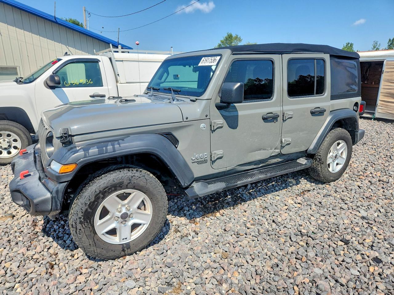 2018 Jeep Wrangler Unlimited Sport S, VIN 1C4HJXDG2JW298954 — Front end