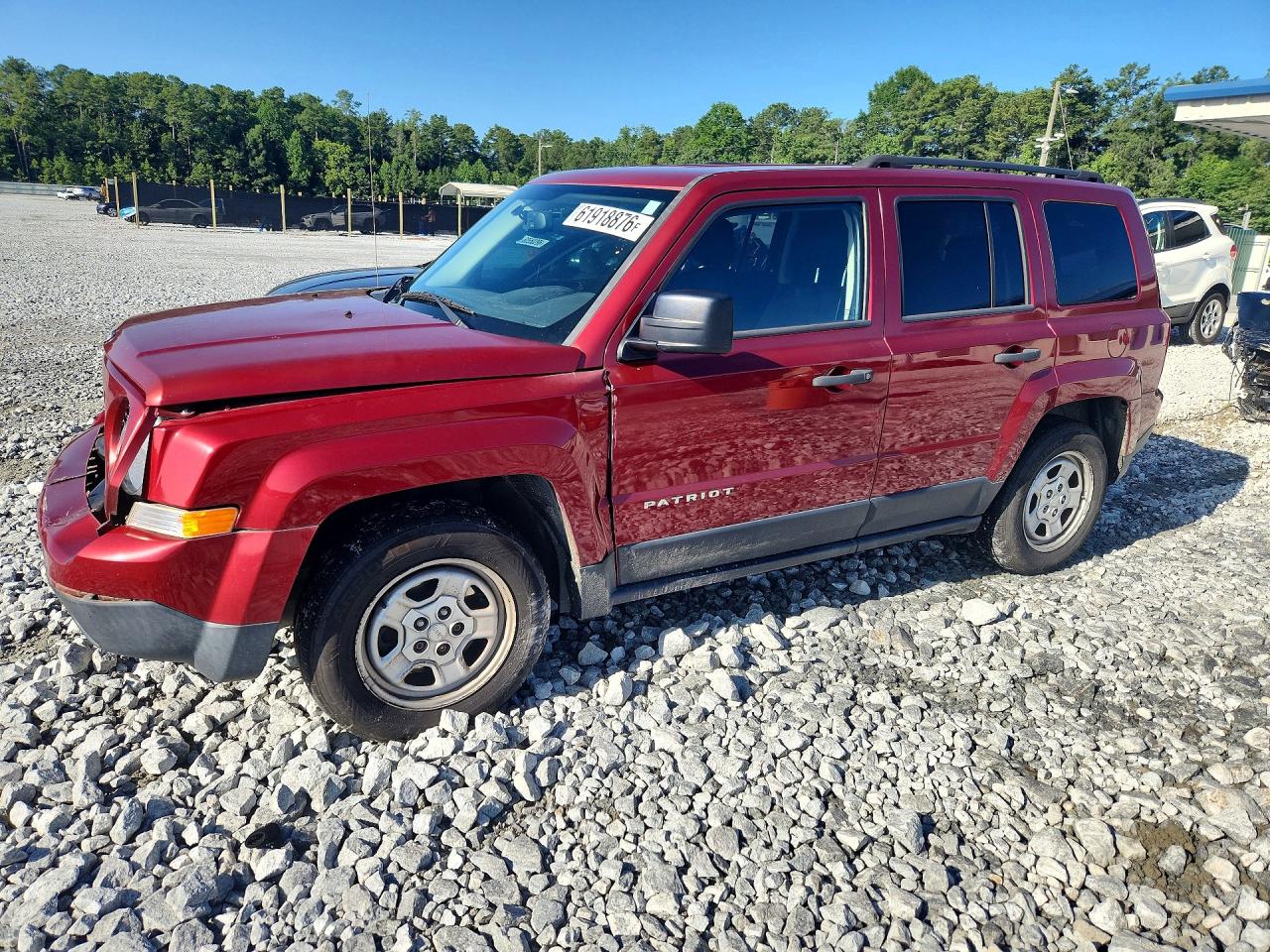 2016 Jeep Patriot Sport, VIN 1C4NJPBA8GD726225 — Front end