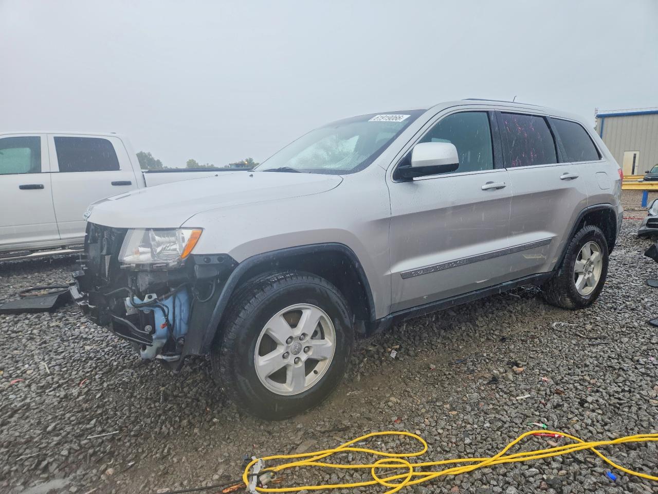 2012 Jeep Grand Cherokee Laredo, VIN 1C4RJEAG9CC177386 — Front end