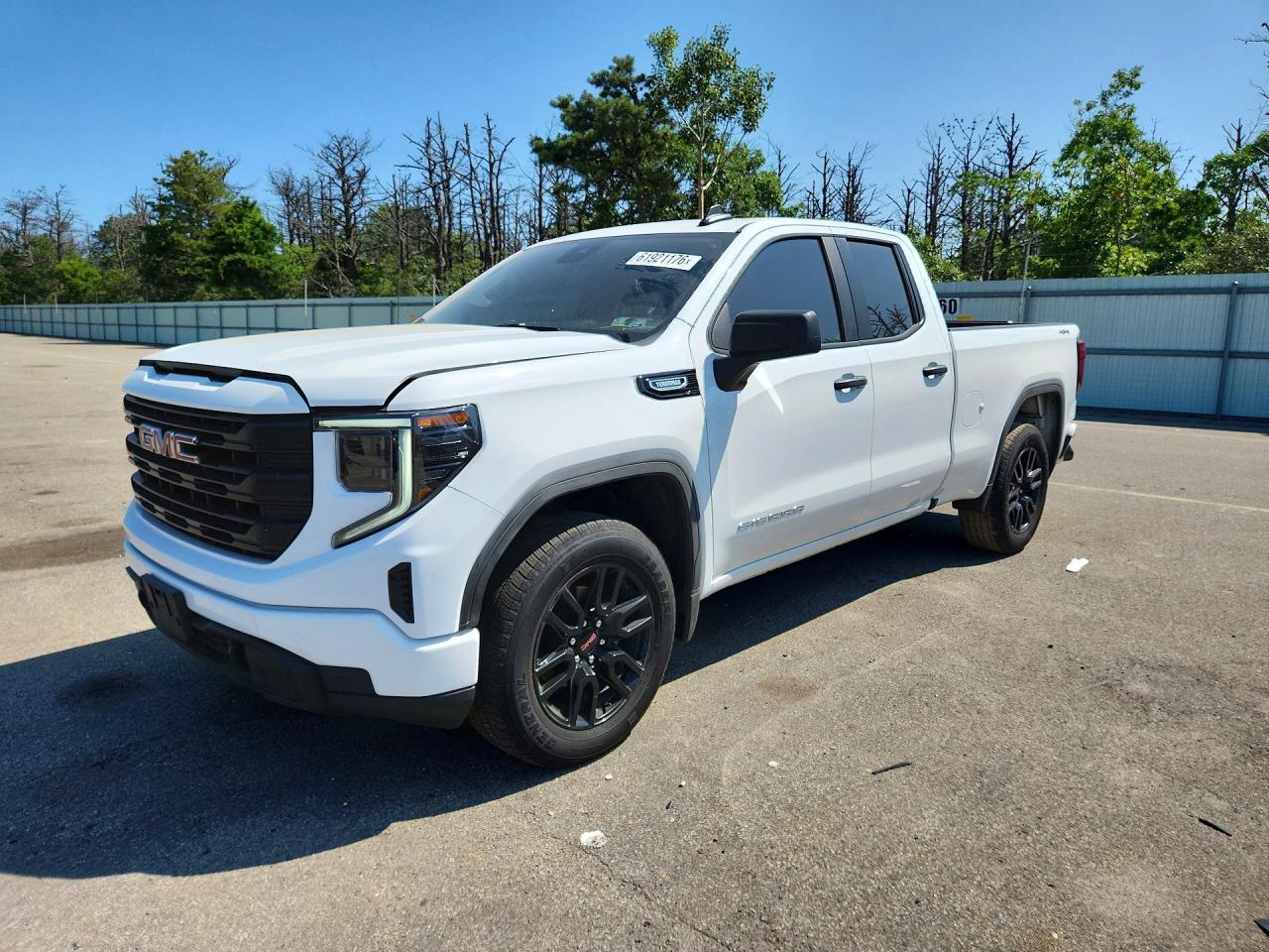 2025 GMC Sierra 1500 Pro, VIN 1GTRUAEK1SZ150824 — Rear end