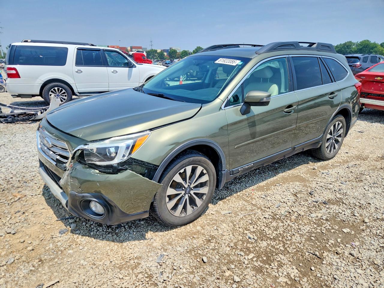 2016 Subaru Outback Limited, VIN 4S4BSANC1G3236186 — Front end