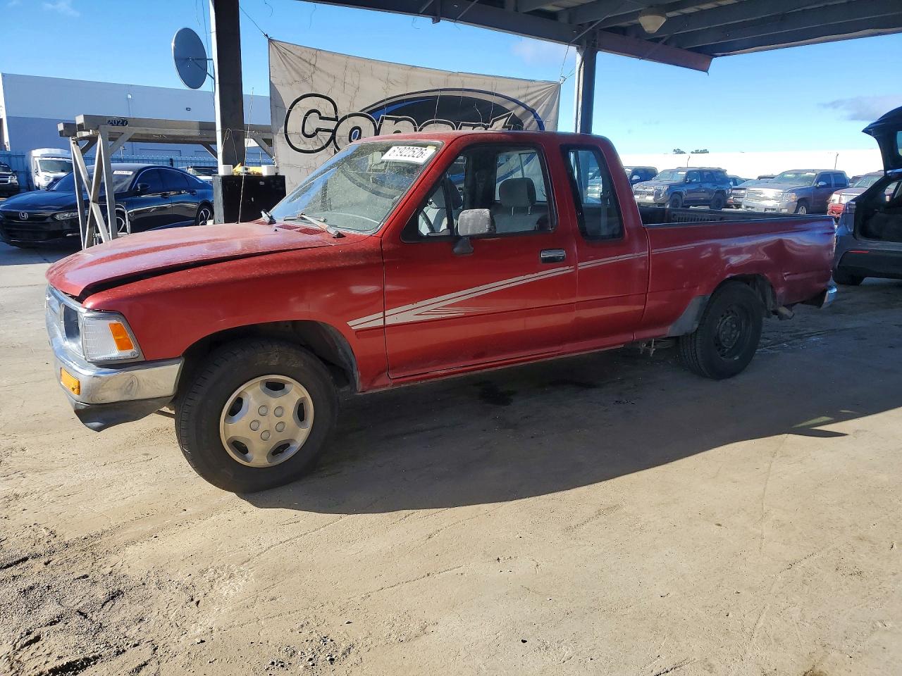 1992 Toyota Pickup DLX, VIN JT4RN93PXN5058469 — Front end