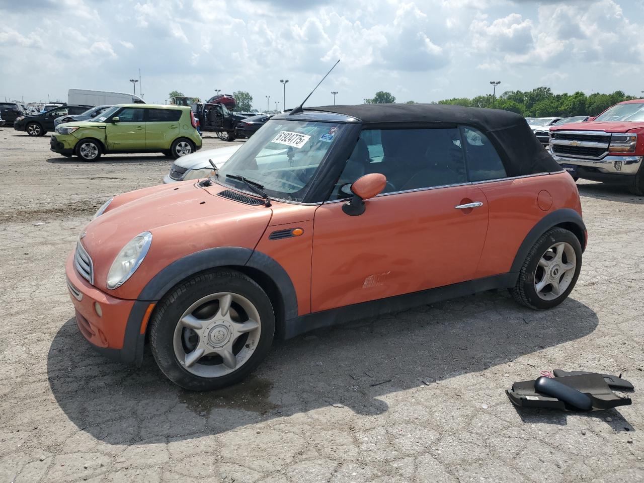 2005 MINI Convertible, VIN WMWRF33515TG13104 — Зад