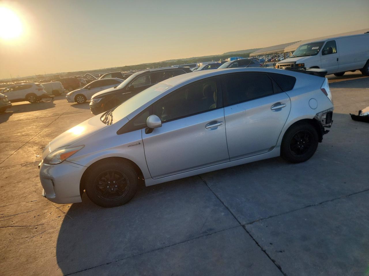 2014 Toyota Prius Four, VIN JTDKN3DU0E1805586 — Rear end