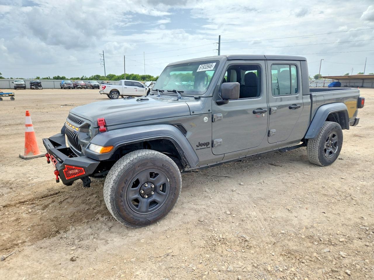 2020 Jeep Gladiator Sport, VIN 1C6JJTAG3LL195178 — Undercarriage