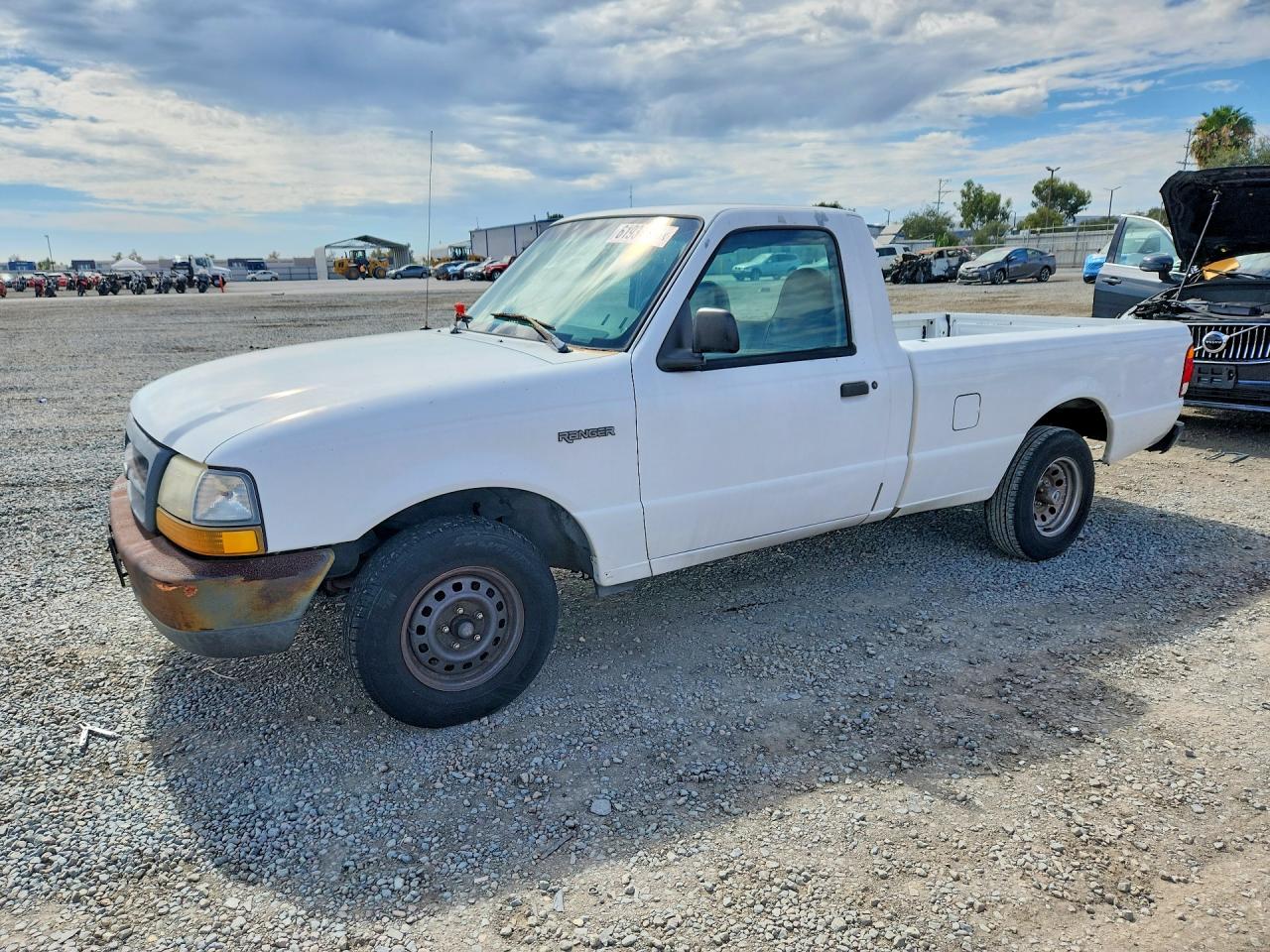 1998 Ford Ranger XL, VIN 1FTYR10C1WUA25161 — Rear end