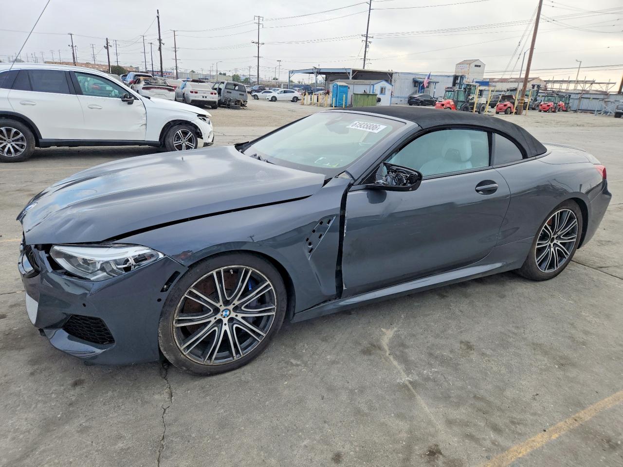 2020 BMW M8, VIN WBSDZ0C09LCD54567 — Front end